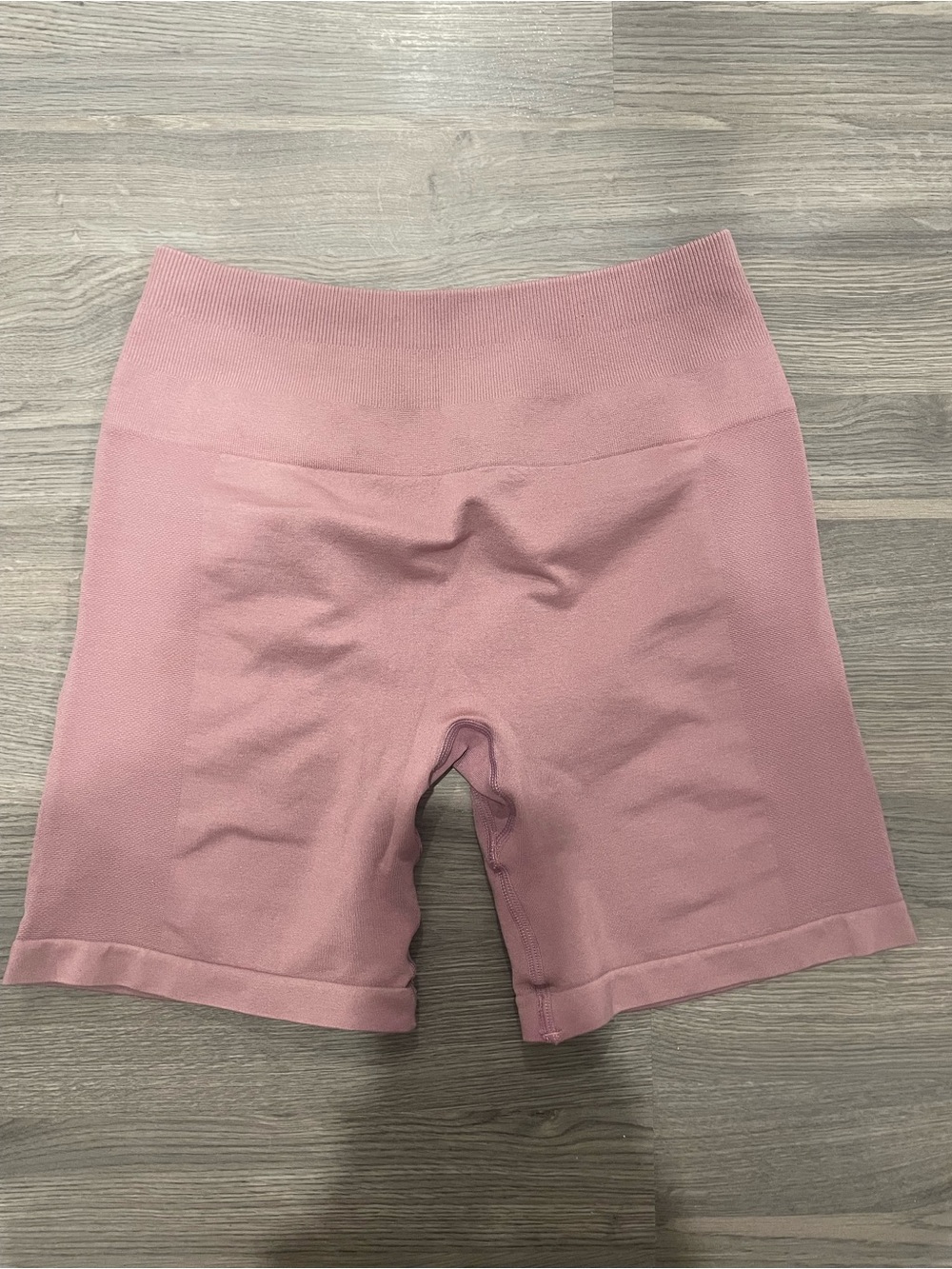 Aurola Scrunch Shorts
